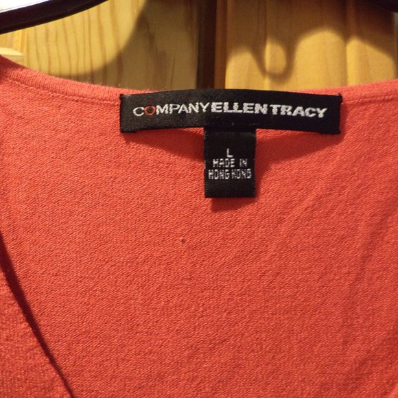 💐🌷🌺 COMPANY ELLEN TRACY V-NECK TANK TOP~RED~Large - Picture 2 of 3